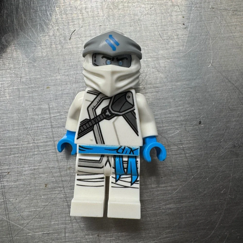 LEGO‎ Ninjago Zane Rebooted Minifigure Titanium Ninja White Blue njo094